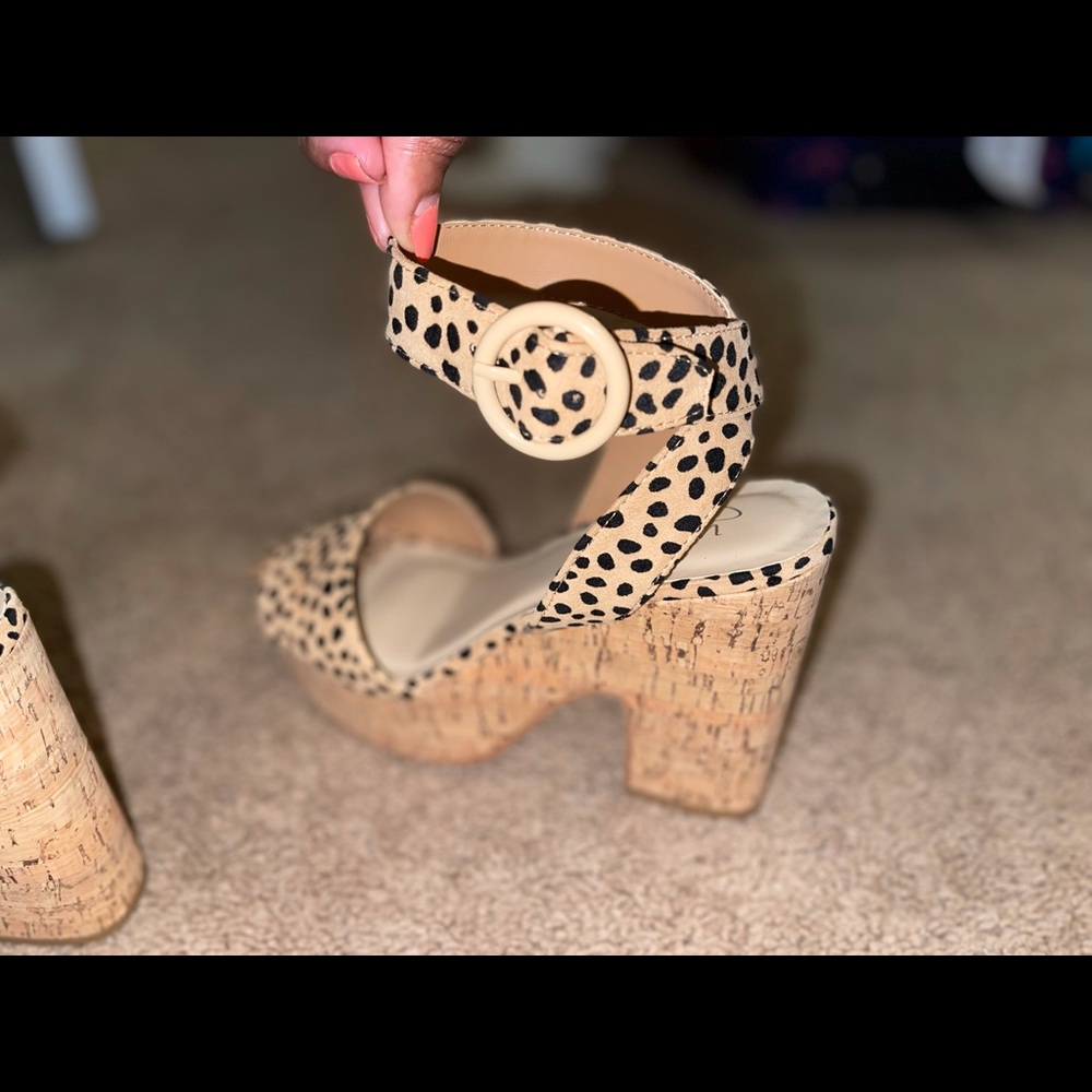 🐆🐆 Leopard Wedge - Picture 4 of 5